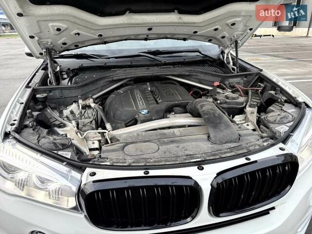 Білий БМВ Х5, об'ємом двигуна 3 л та пробігом 118 тис. км за 23990 $, фото 40 на Automoto.ua