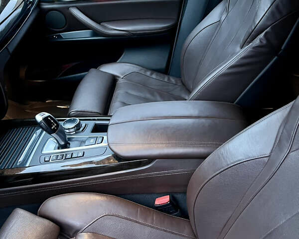 Белый БМВ Х5, объемом двигателя 2.99 л и пробегом 187 тыс. км за 25500 $, фото 31 на Automoto.ua