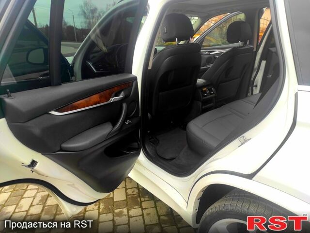 Белый БМВ Х5, объемом двигателя 3 л и пробегом 170 тыс. км за 21000 $, фото 1 на Automoto.ua