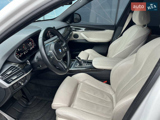 Білий БМВ Х5, об'ємом двигуна 3 л та пробігом 102 тис. км за 25500 $, фото 28 на Automoto.ua