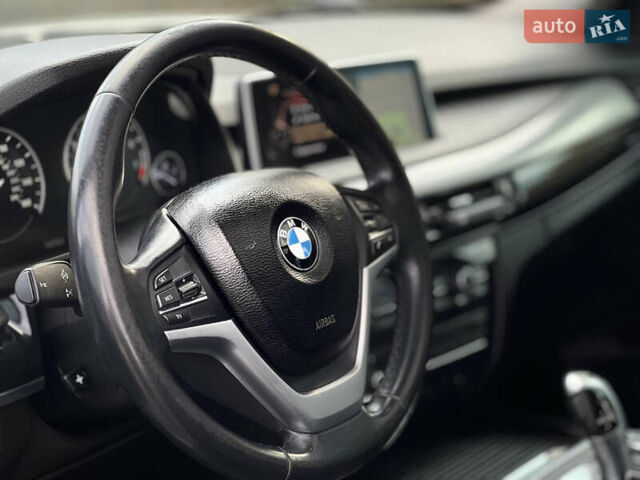 Белый БМВ Х5, объемом двигателя 2.98 л и пробегом 135 тыс. км за 20000 $, фото 25 на Automoto.ua