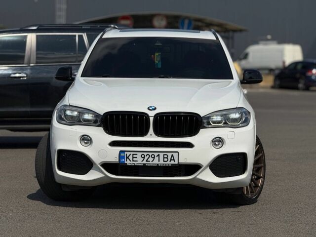 Білий БМВ Х5, об'ємом двигуна 3 л та пробігом 288 тис. км за 26666 $, фото 1 на Automoto.ua
