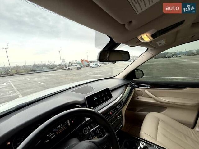 Білий БМВ Х5, об'ємом двигуна 3 л та пробігом 118 тис. км за 23990 $, фото 59 на Automoto.ua