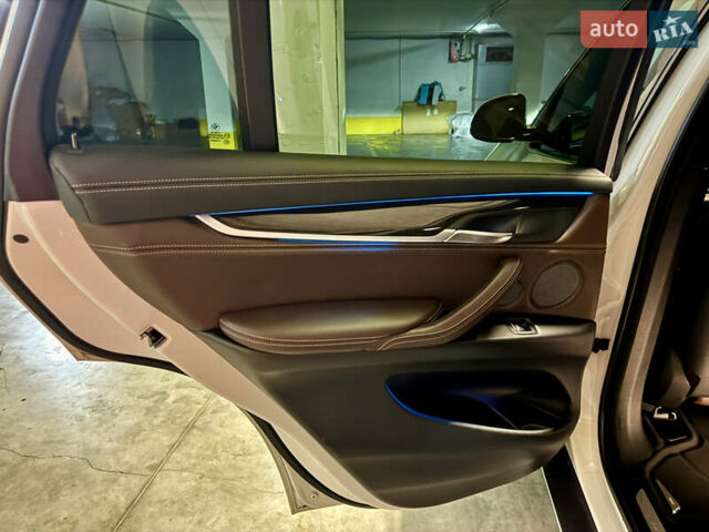Білий БМВ Х5, об'ємом двигуна 3 л та пробігом 180 тис. км за 35000 $, фото 43 на Automoto.ua
