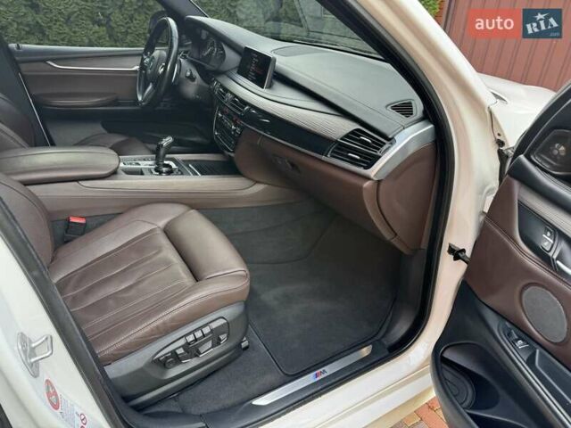 Білий БМВ Х5, об'ємом двигуна 2.99 л та пробігом 185 тис. км за 35500 $, фото 46 на Automoto.ua