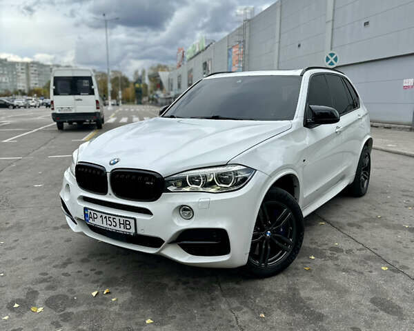 Белый БМВ Х5, объемом двигателя 3 л и пробегом 263 тыс. км за 35900 $, фото 15 на Automoto.ua