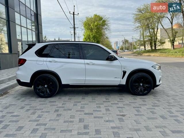 Білий БМВ Х5, об'ємом двигуна 2.99 л та пробігом 162 тис. км за 34300 $, фото 9 на Automoto.ua
