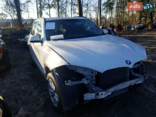 Белый БМВ Х5, объемом двигателя 3 л и пробегом 159 тыс. км за 25000 $, фото 23 на Automoto.ua