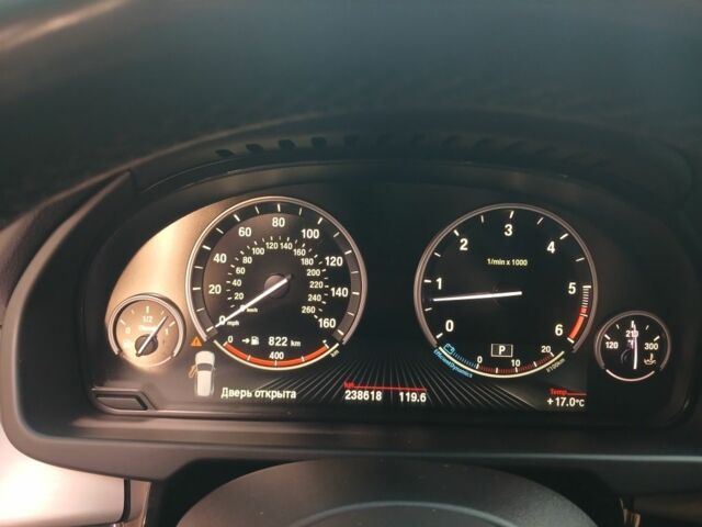 Белый БМВ Х5, объемом двигателя 3 л и пробегом 240 тыс. км за 31000 $, фото 21 на Automoto.ua