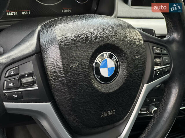 Белый БМВ Х5, объемом двигателя 2.98 л и пробегом 135 тыс. км за 20000 $, фото 28 на Automoto.ua