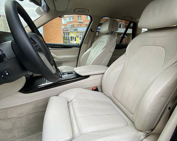 Білий БМВ Х5, об'ємом двигуна 2.99 л та пробігом 188 тис. км за 34800 $, фото 28 на Automoto.ua