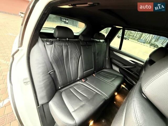 Белый БМВ Х5, объемом двигателя 2.99 л и пробегом 175 тыс. км за 31900 $, фото 61 на Automoto.ua