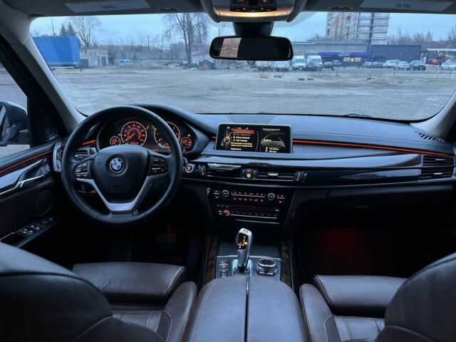 Белый БМВ Х5, объемом двигателя 3 л и пробегом 206 тыс. км за 29000 $, фото 5 на Automoto.ua