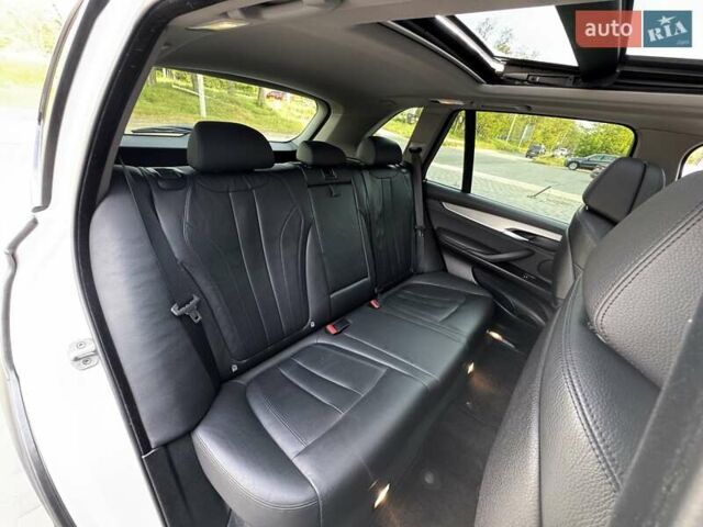 Білий БМВ Х5, об'ємом двигуна 2.99 л та пробігом 162 тис. км за 34300 $, фото 55 на Automoto.ua