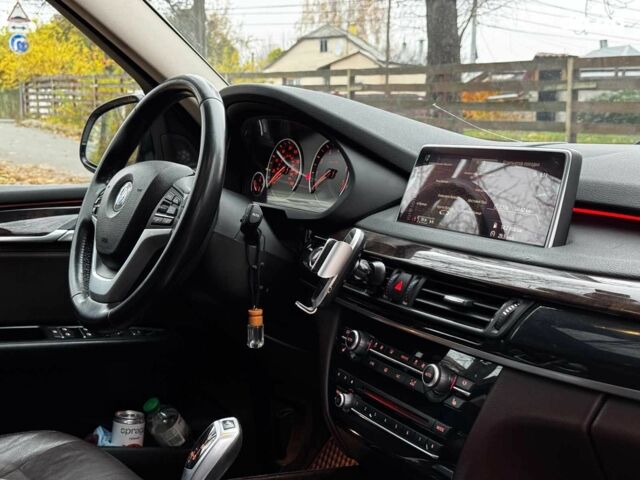 Белый БМВ Х5, объемом двигателя 3 л и пробегом 241 тыс. км за 18440 $, фото 33 на Automoto.ua