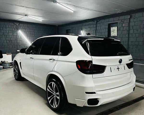 Білий БМВ Х5, об'ємом двигуна 3 л та пробігом 143 тис. км за 39500 $, фото 1 на Automoto.ua