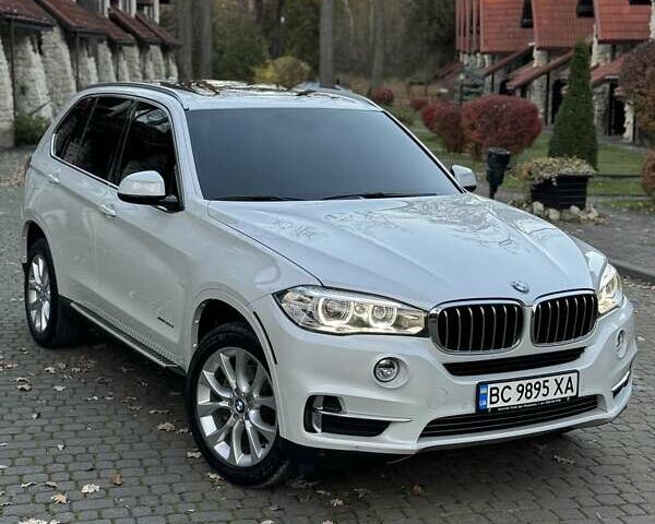 Белый БМВ Х5, объемом двигателя 2.99 л и пробегом 309 тыс. км за 23700 $, фото 11 на Automoto.ua