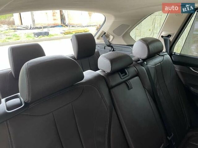 Белый БМВ Х5, объемом двигателя 2.98 л и пробегом 241 тыс. км за 19800 $, фото 11 на Automoto.ua