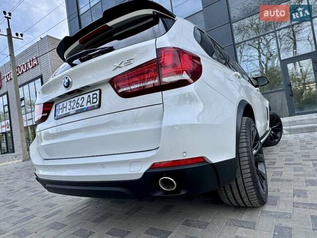 Білий БМВ Х5, об'ємом двигуна 2.99 л та пробігом 162 тис. км за 34300 $, фото 32 на Automoto.ua
