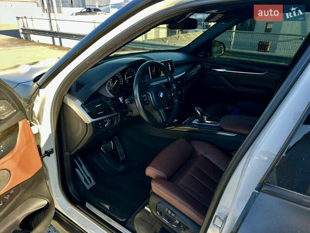 Белый БМВ Х5, объемом двигателя 2.99 л и пробегом 275 тыс. км за 25500 $, фото 26 на Automoto.ua