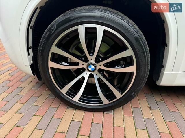 Білий БМВ Х5, об'ємом двигуна 2.99 л та пробігом 185 тис. км за 35500 $, фото 14 на Automoto.ua