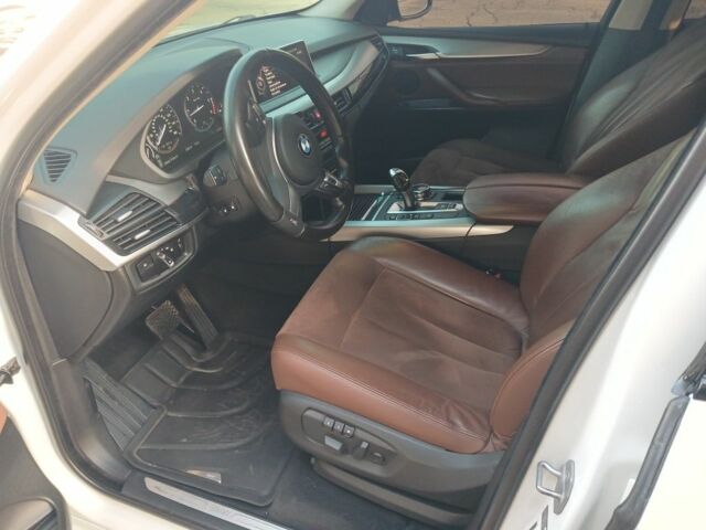 Белый БМВ Х5, объемом двигателя 3 л и пробегом 240 тыс. км за 31000 $, фото 11 на Automoto.ua