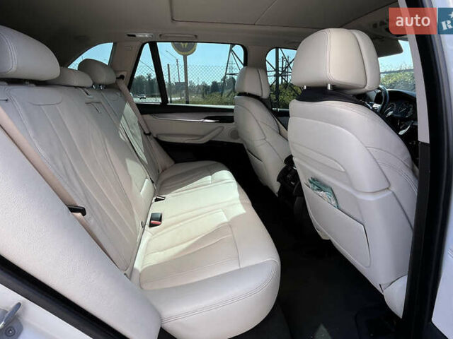 Белый БМВ Х5, объемом двигателя 2.99 л и пробегом 297 тыс. км за 29999 $, фото 23 на Automoto.ua