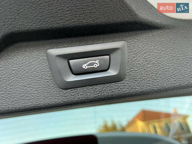 Белый БМВ Х5, объемом двигателя 2 л и пробегом 170 тыс. км за 23500 $, фото 18 на Automoto.ua