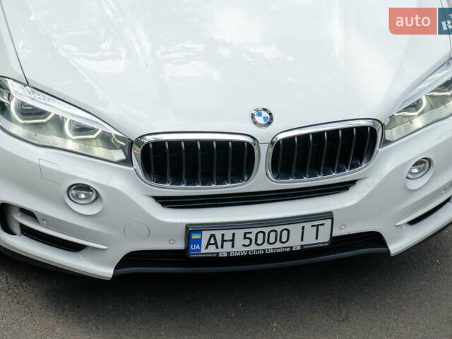Белый БМВ Х5, объемом двигателя 2 л и пробегом 267 тыс. км за 23700 $, фото 3 на Automoto.ua