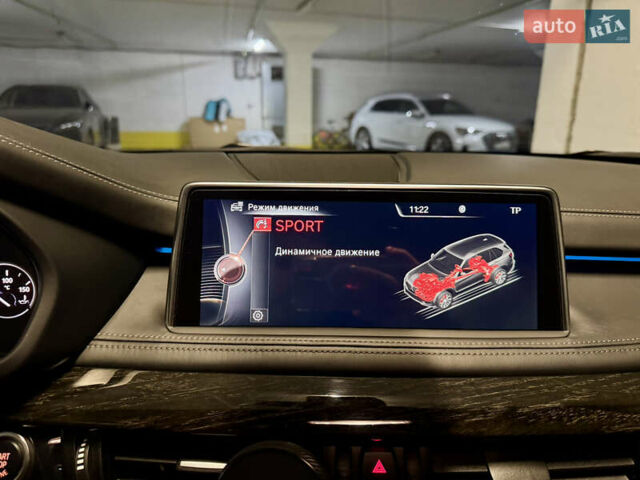 Білий БМВ Х5, об'ємом двигуна 3 л та пробігом 180 тис. км за 35000 $, фото 30 на Automoto.ua