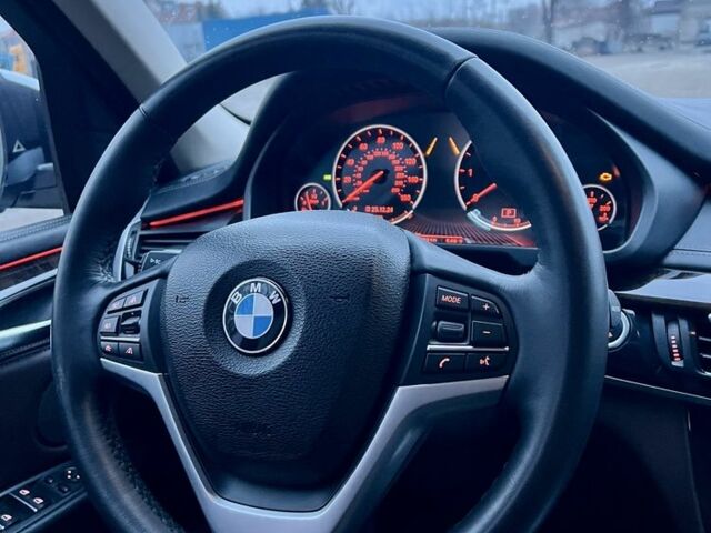 Белый БМВ Х5, объемом двигателя 3 л и пробегом 206 тыс. км за 29000 $, фото 3 на Automoto.ua