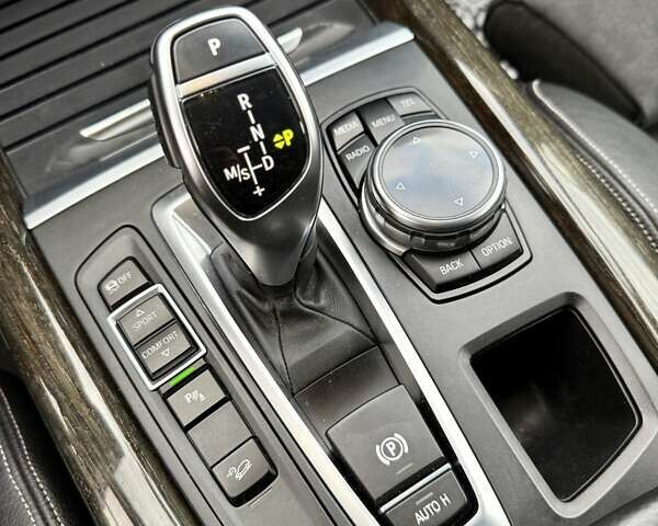 Белый БМВ Х5, объемом двигателя 2.99 л и пробегом 197 тыс. км за 27999 $, фото 25 на Automoto.ua