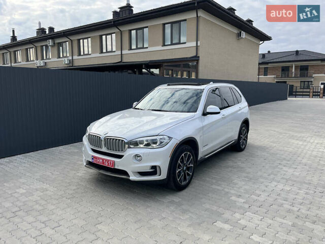 Белый БМВ Х5, объемом двигателя 3 л и пробегом 302 тыс. км за 18300 $, фото 2 на Automoto.ua