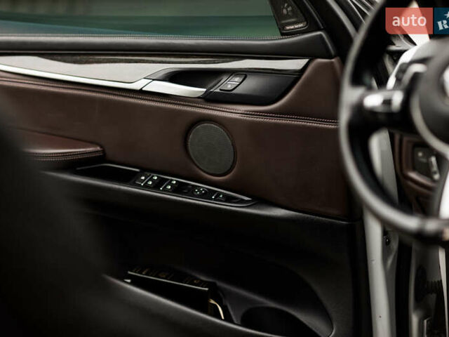 Белый БМВ Х5, объемом двигателя 4.39 л и пробегом 150 тыс. км за 26400 $, фото 20 на Automoto.ua