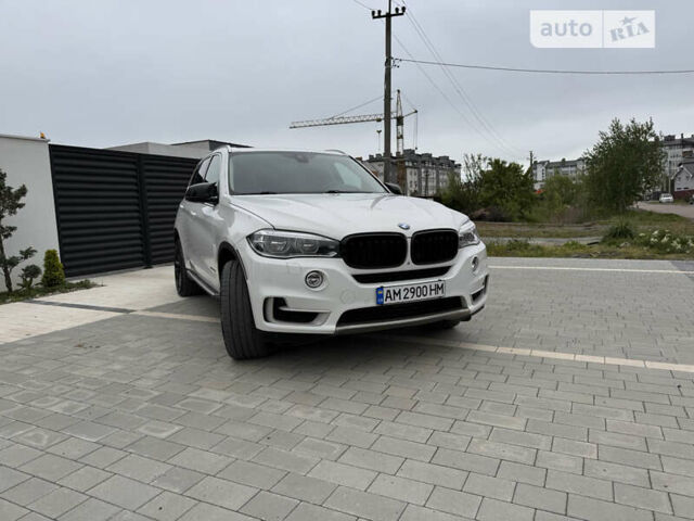 Білий БМВ Х5, об'ємом двигуна 2.99 л та пробігом 185 тис. км за 35000 $, фото 2 на Automoto.ua