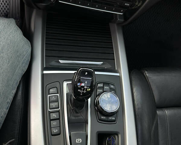 Белый БМВ Х5, объемом двигателя 3 л и пробегом 263 тыс. км за 35900 $, фото 37 на Automoto.ua