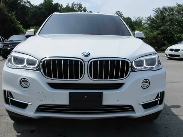 Белый БМВ Х5, объемом двигателя 3 л и пробегом 86 тыс. км за 13500 $, фото 1 на Automoto.ua