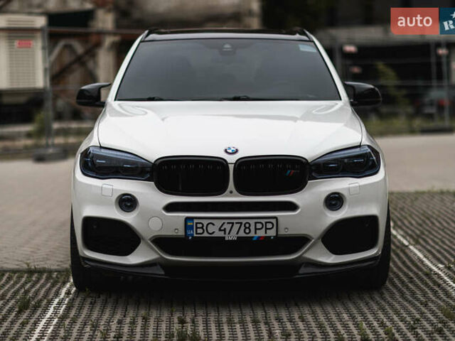 Белый БМВ Х5, объемом двигателя 4.39 л и пробегом 150 тыс. км за 26400 $, фото 2 на Automoto.ua