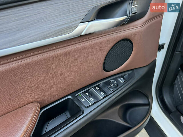 Белый БМВ Х5, объемом двигателя 2 л и пробегом 170 тыс. км за 23500 $, фото 7 на Automoto.ua