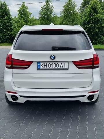 Белый БМВ Х5, объемом двигателя 2.98 л и пробегом 184 тыс. км за 22000 $, фото 2 на Automoto.ua