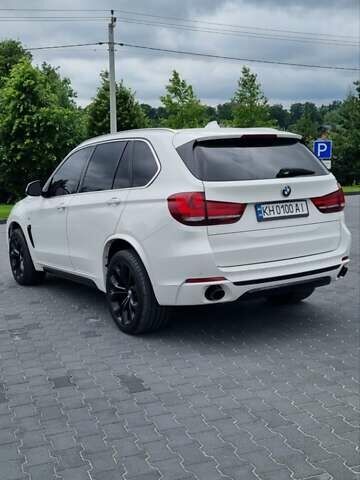 Белый БМВ Х5, объемом двигателя 2.98 л и пробегом 184 тыс. км за 22000 $, фото 4 на Automoto.ua