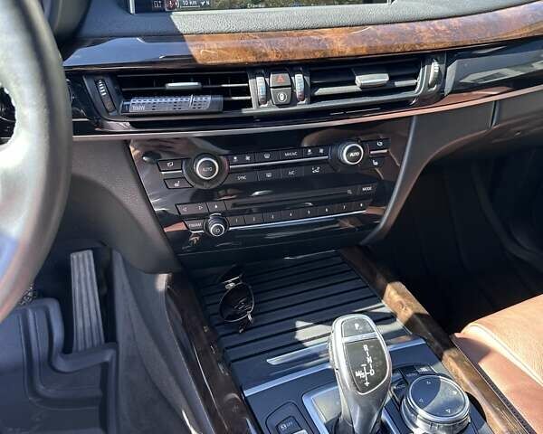 Білий БМВ Х5, об'ємом двигуна 2.98 л та пробігом 209 тис. км за 26500 $, фото 17 на Automoto.ua