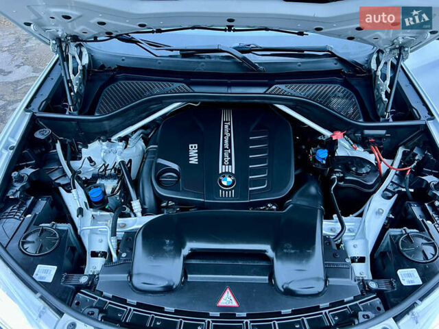 Белый БМВ Х5, объемом двигателя 2.99 л и пробегом 187 тыс. км за 25500 $, фото 68 на Automoto.ua