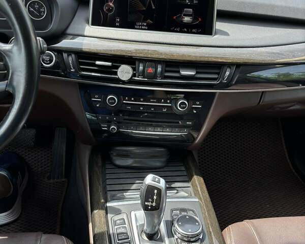 Білий БМВ Х5, об'ємом двигуна 3 л та пробігом 125 тис. км за 27800 $, фото 15 на Automoto.ua