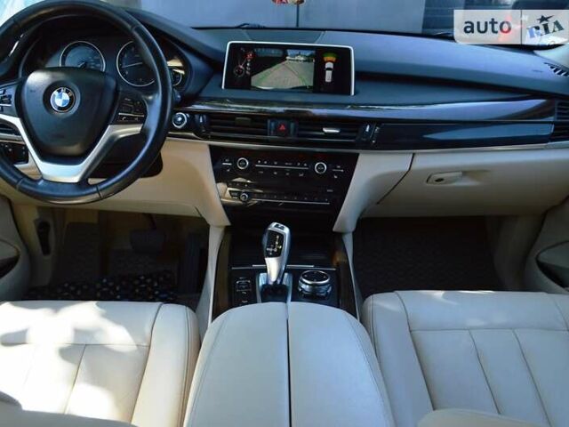 Белый БМВ Х5, объемом двигателя 3 л и пробегом 175 тыс. км за 21900 $, фото 24 на Automoto.ua