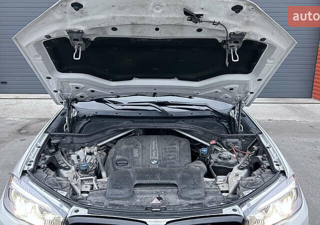 Белый БМВ Х5, объемом двигателя 3 л и пробегом 225 тыс. км за 28999 $, фото 17 на Automoto.ua
