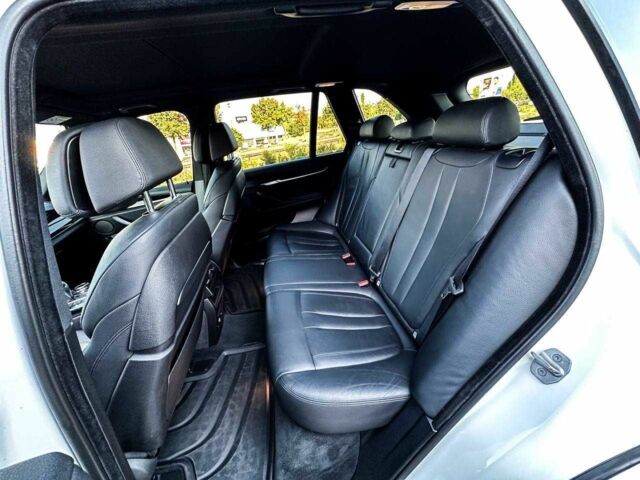 Білий БМВ Х5, об'ємом двигуна 3 л та пробігом 120 тис. км за 24000 $, фото 6 на Automoto.ua