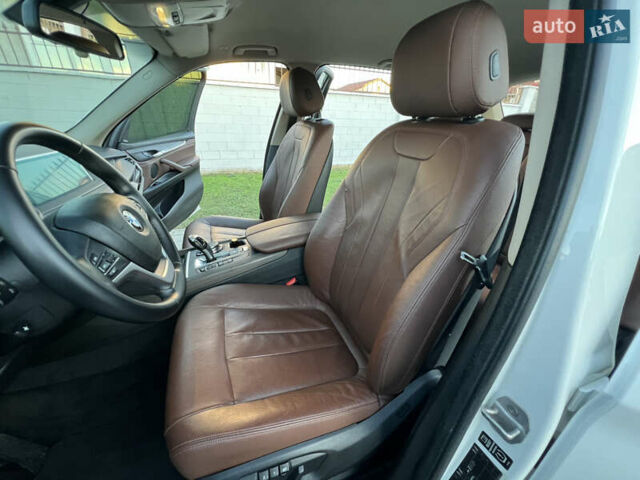 Белый БМВ Х5, объемом двигателя 2 л и пробегом 169 тыс. км за 23800 $, фото 35 на Automoto.ua