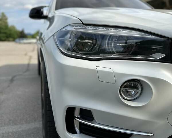 Білий БМВ Х5, об'ємом двигуна 3 л та пробігом 193 тис. км за 24700 $, фото 10 на Automoto.ua
