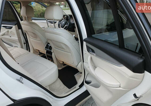 Білий БМВ Х5, об'ємом двигуна 3 л та пробігом 259 тис. км за 29900 $, фото 16 на Automoto.ua